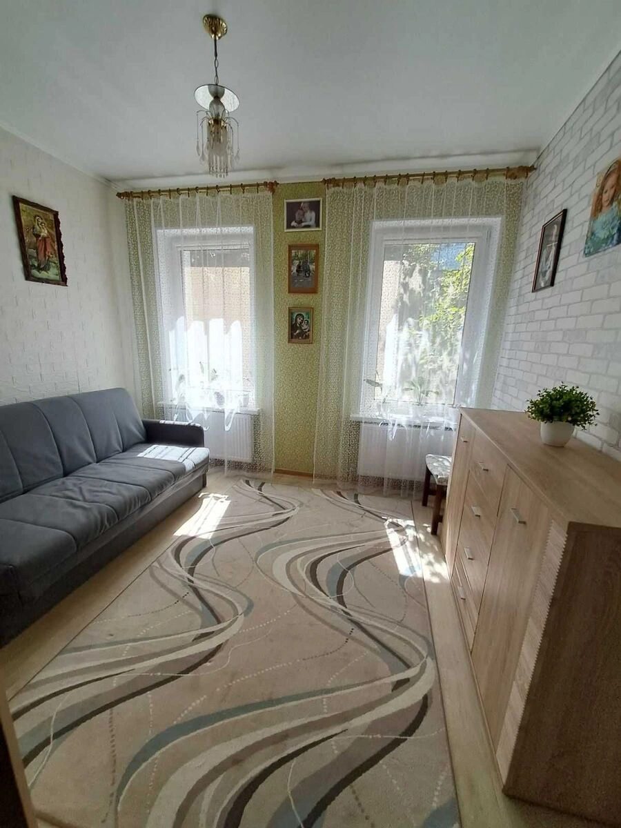 Продаж квартири. 2 rooms, 44 m², 1st floor/1 floor. Фортечний (кіровський), Кропивницький. 