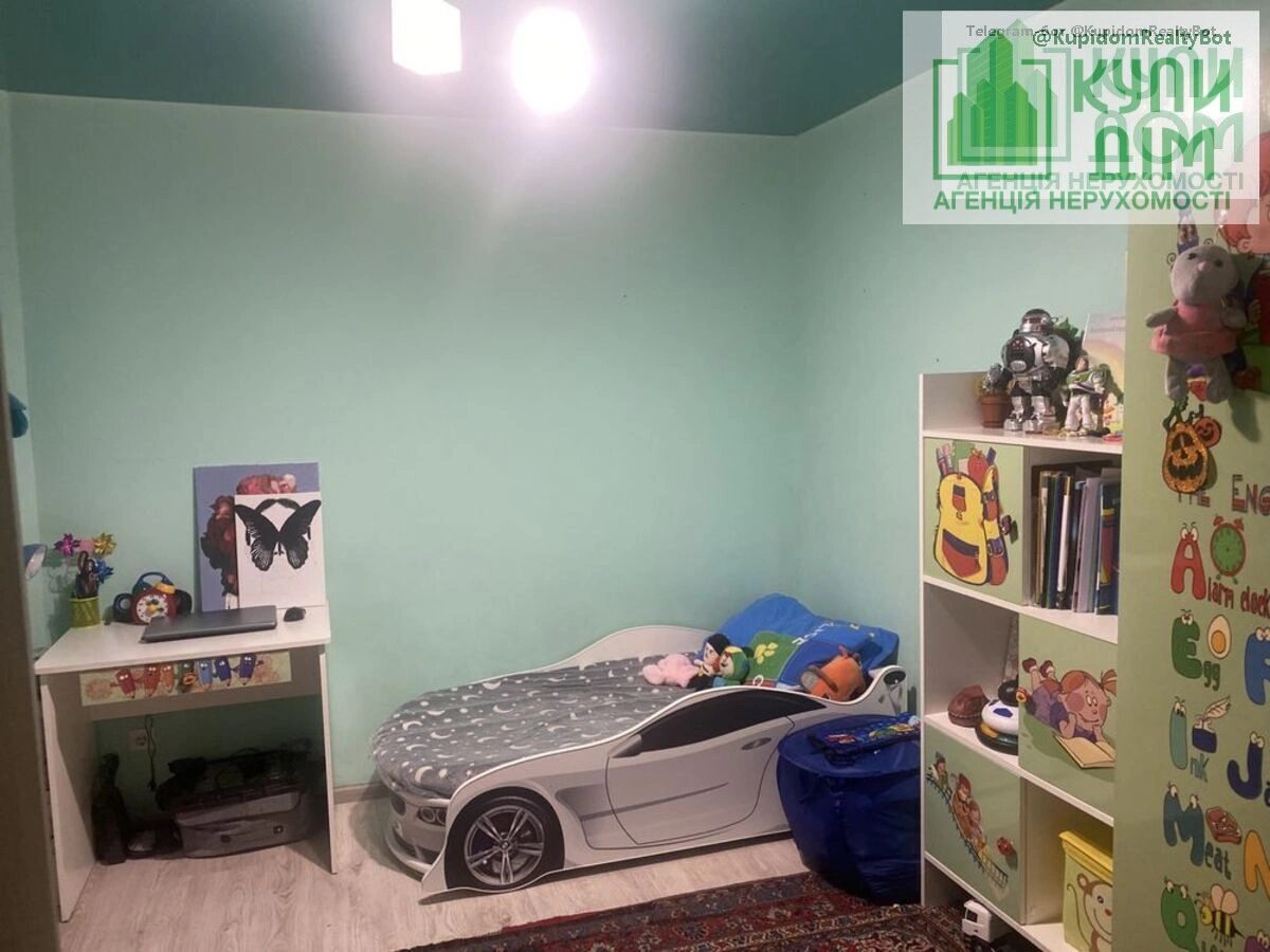 Продаж квартири. 2 rooms, 42 m², 1st floor/5 floors. Фортечний (кіровський), Кропивницький. 