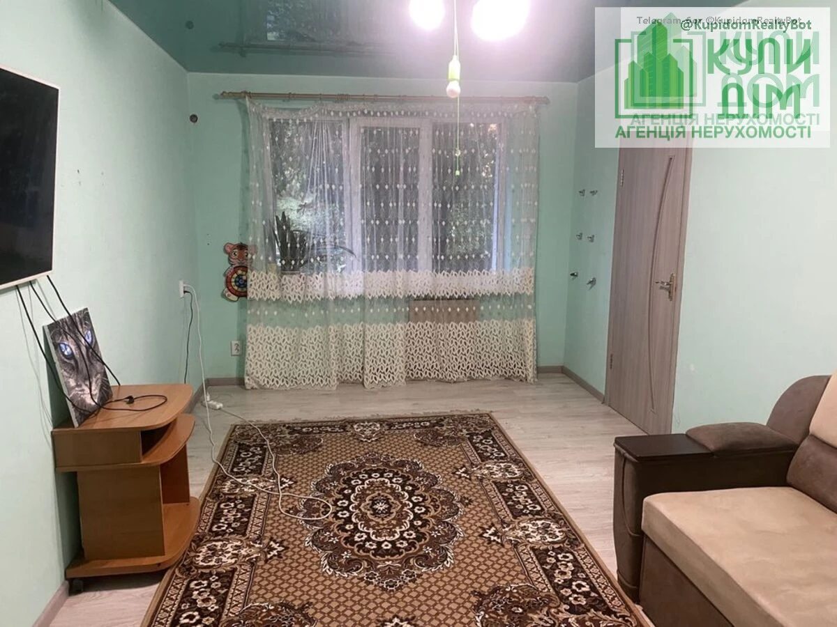 Продаж квартири. 2 rooms, 42 m², 1st floor/5 floors. Фортечний (кіровський), Кропивницький. 