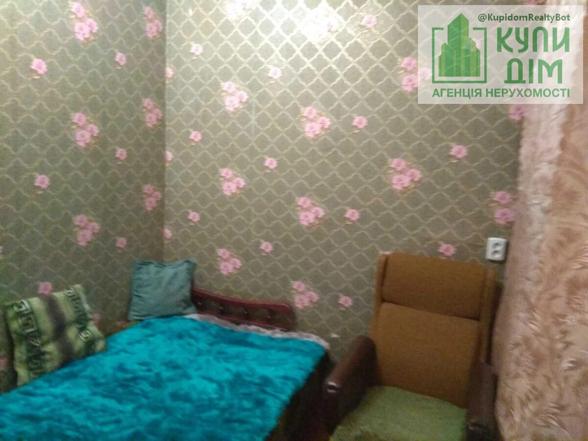 Продаж квартири 2 кімнати, 40 m², 2 пов./2 поверхи. Подільський (ленінський), Кропивницький. 