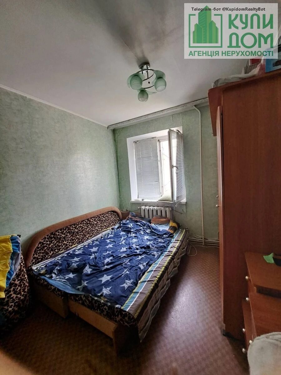 Apartments for sale 4 rooms, 78 m², 1st fl./9 floors. Vulytsya Vinstona Cherchyllya -Khabarovska , Kropyvnytskyy. 