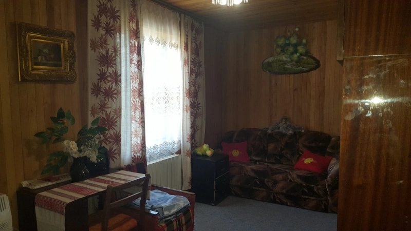 House for sale. 5 rooms, 180 m², 3 floors. Sadovaya 10, Brovary. 