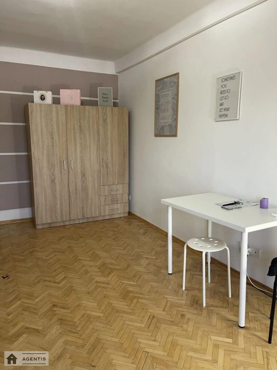 Apartment for rent. 1 room, 40 m², 8th floor/9 floors. 9, Ivana Mykolaychuka vul. Serafymovycha, Kyiv. 