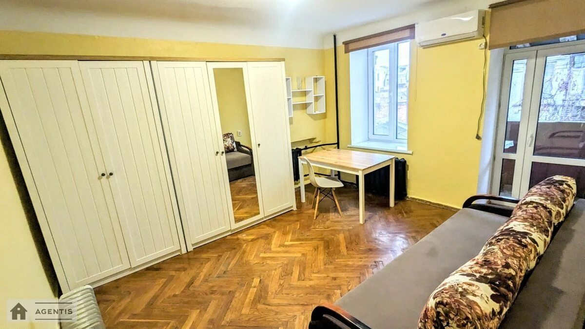 Здам квартиру. 1 room, 24 m², 5th floor/5 floors. 24, Межигірська 24, Київ. 