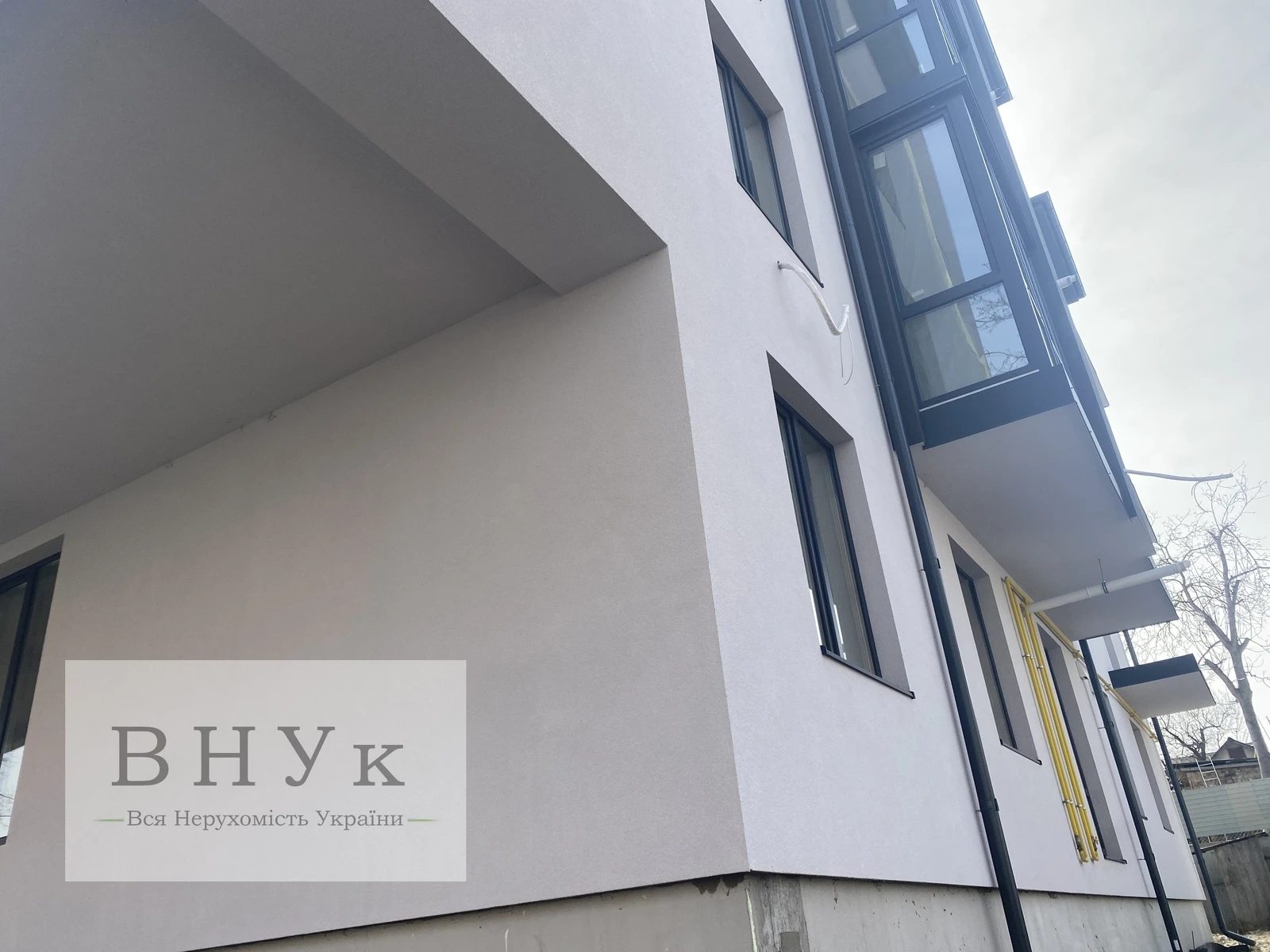 Apartments for sale 1 room, 39 m², 1st fl./4 floors. Kvitky Tsisyk , Ternopil. 