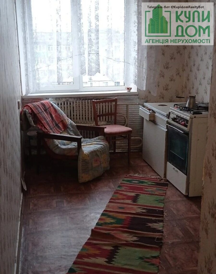 Продаж квартири 3 кімнати, 64 m², 9 пов./9 поверхів. Фортечний (кіровський), Кропивницький. 