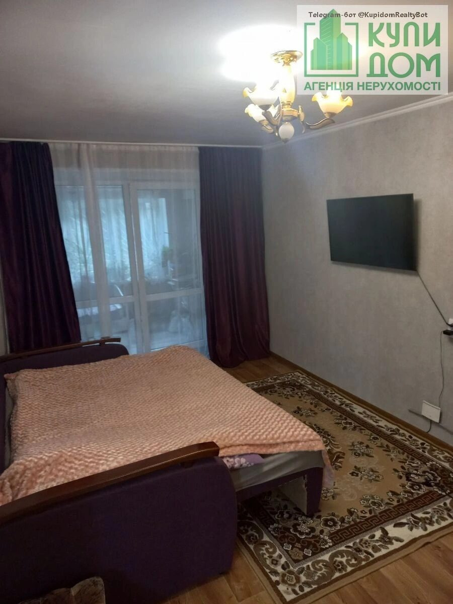 Продаж квартири. 1 room, 39 m², 1st floor/4 floors. Фортечний (кіровський), Кропивницький. 