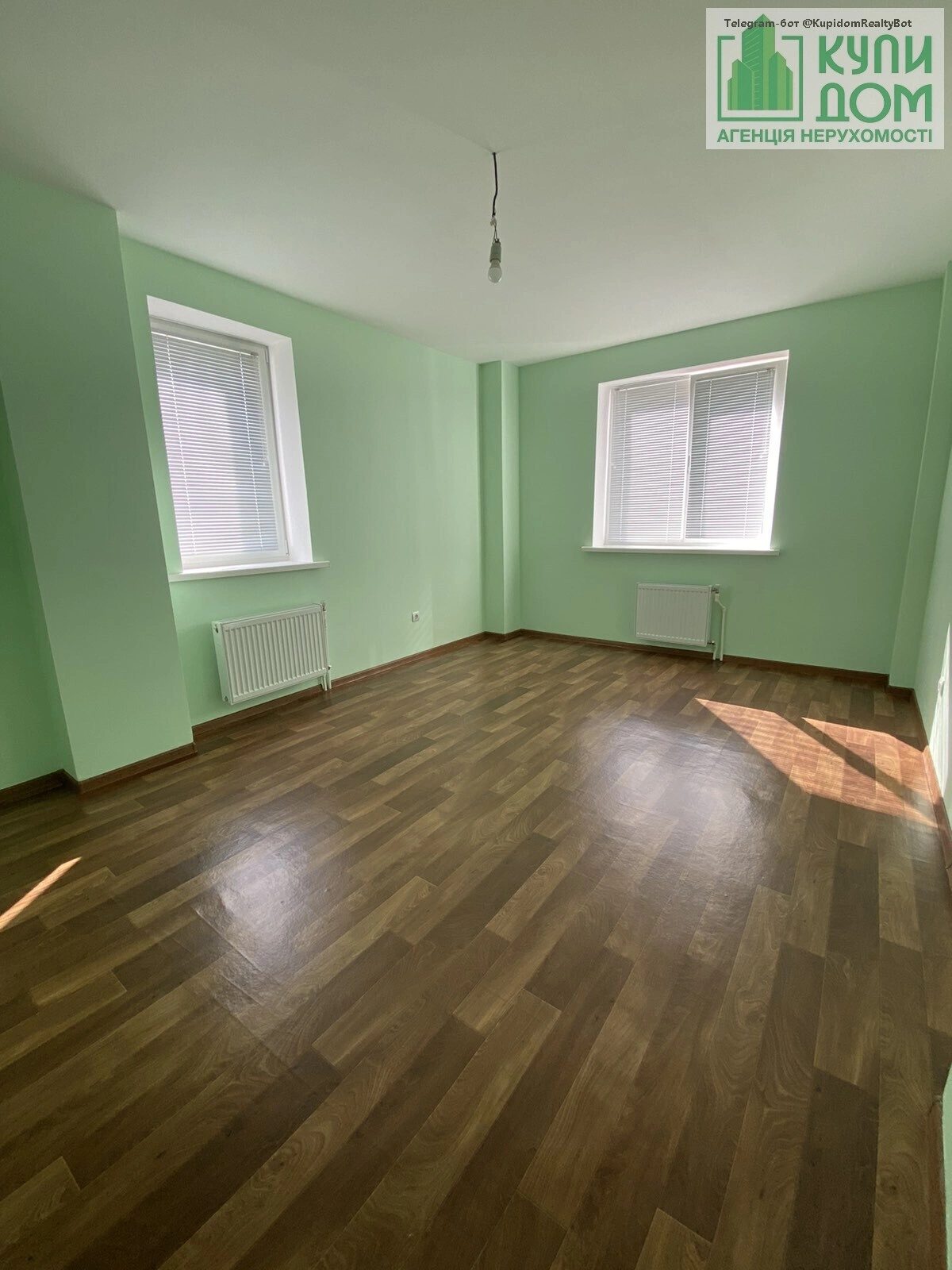 Продаж квартири. 3 rooms, 80 m², 1st floor/14 floors. Незалежності вул. (Попова), Кропивницький. 