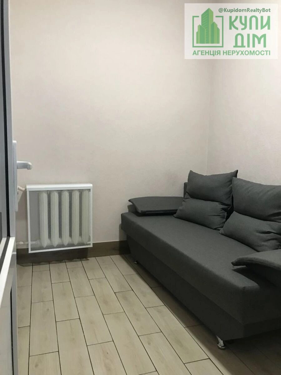 Продаж квартири 2 кімнати, 20 m², 1 пов./1 пов.. Шевченко вул., Кропивницький. 