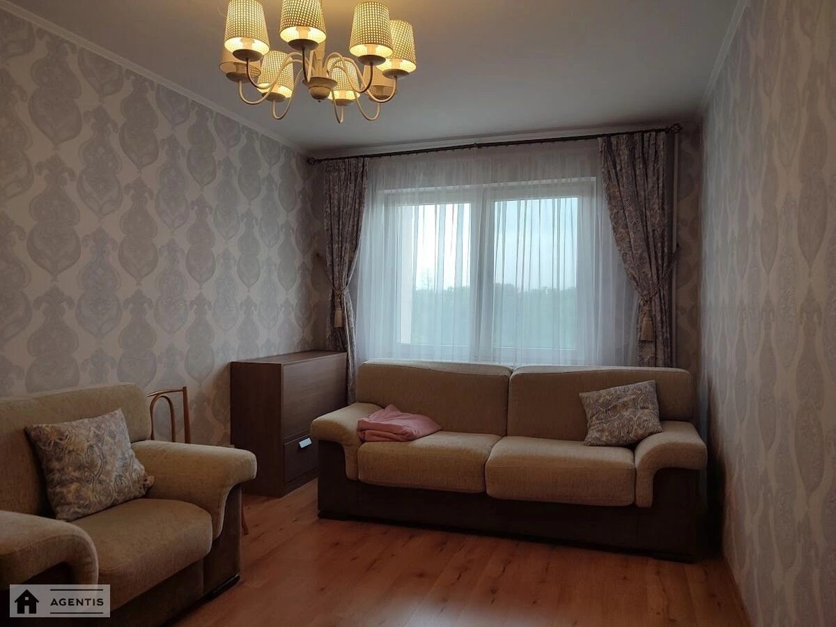 Apartment for rent. 3 rooms, 72 m², 10th floor/16 floors. 1, Osypovskogo 1, Kyiv. 
