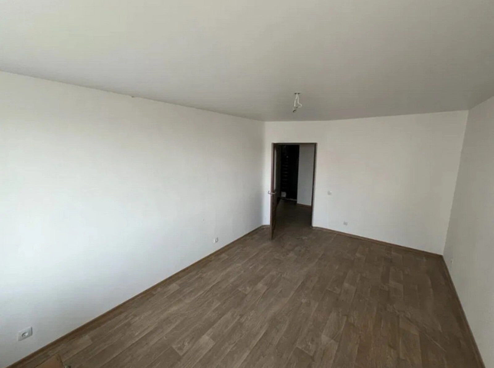 Apartments for sale. 1 room, 41 m², 1st floor/9 floors. Bam, Ternopil. 