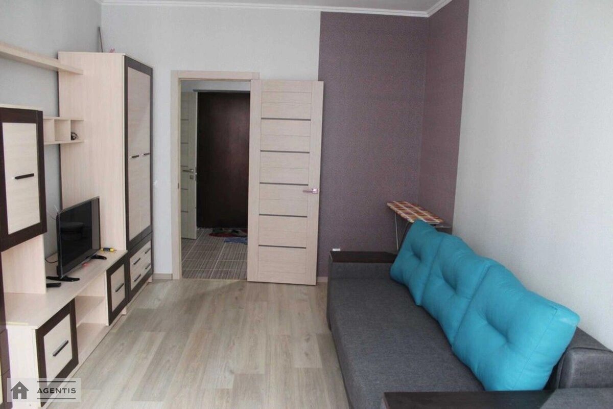 Здам квартиру. 1 room, 50 m², 5th floor/25 floors. 2, Драгоманова 2, Київ. 