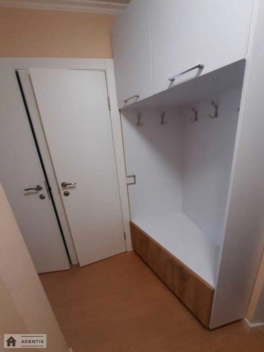 Apartment for rent. 1 room, 34 m², 5th floor/16 floors. 44, Zodchyh 44, Kyiv. 