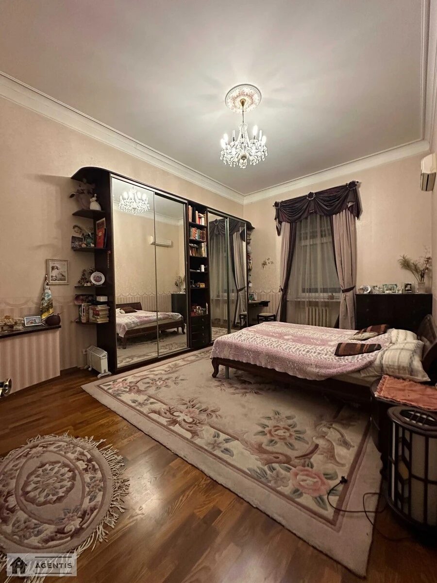 Сдам квартиру. 4 rooms, 156 m², 5th floor/8 floors. Антоновича вул. (Горького), Киев. 