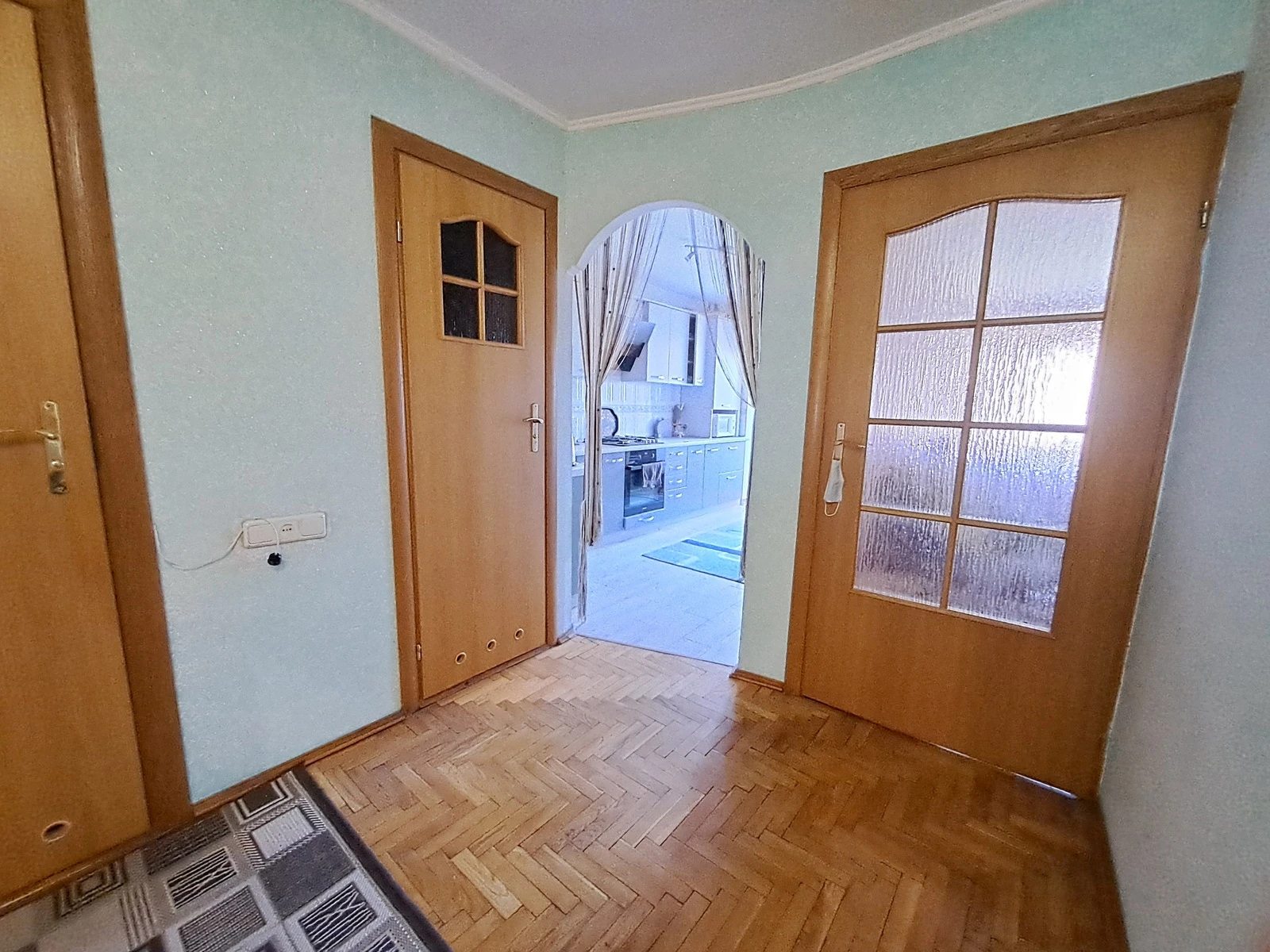 Apartment for rent. 1 room, 46 m², 6th floor/9 floors. Kyyivska vul., Ternopil. 