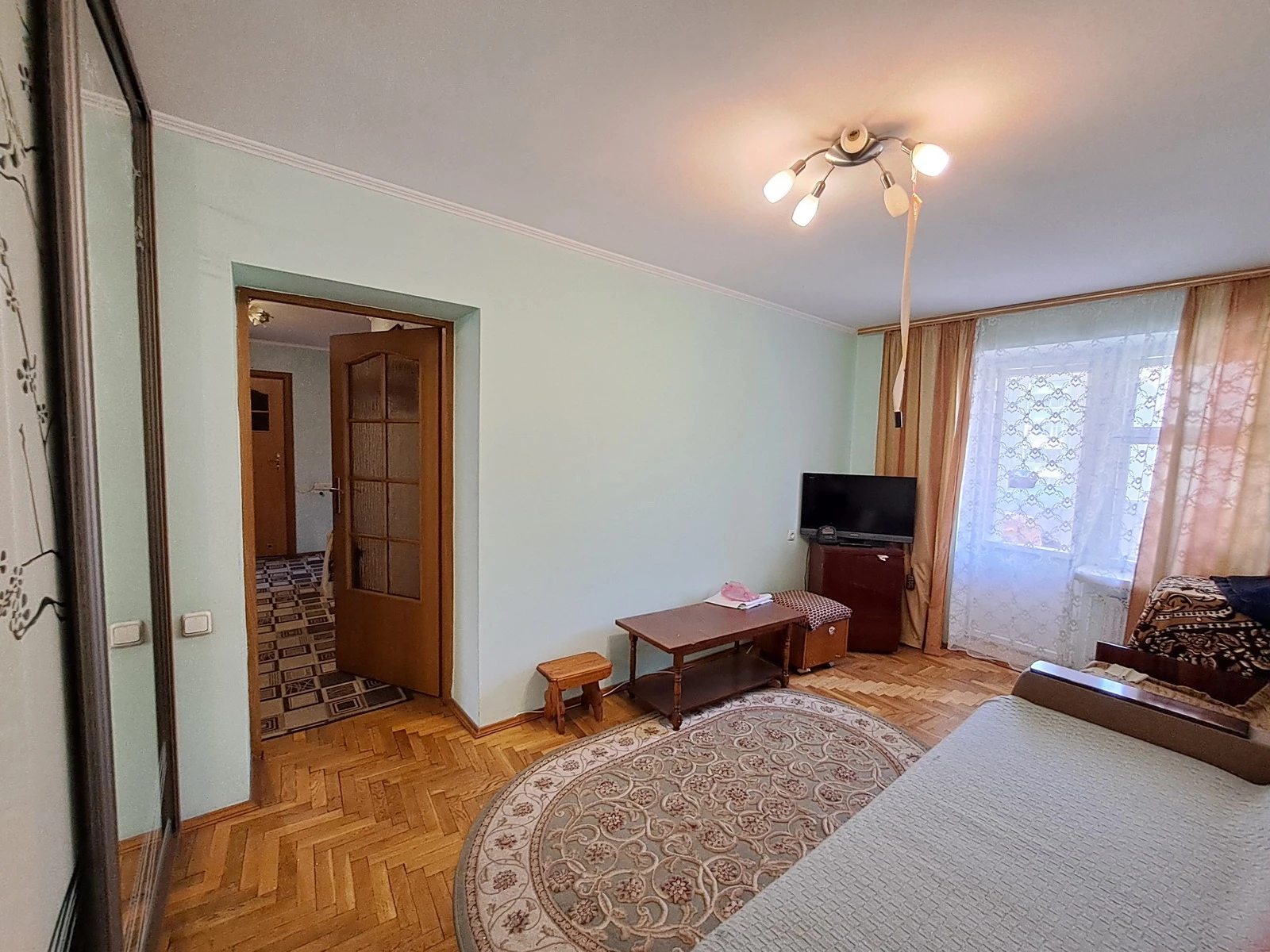 Apartment for rent. 1 room, 46 m², 6th floor/9 floors. Kyyivska vul., Ternopil. 
