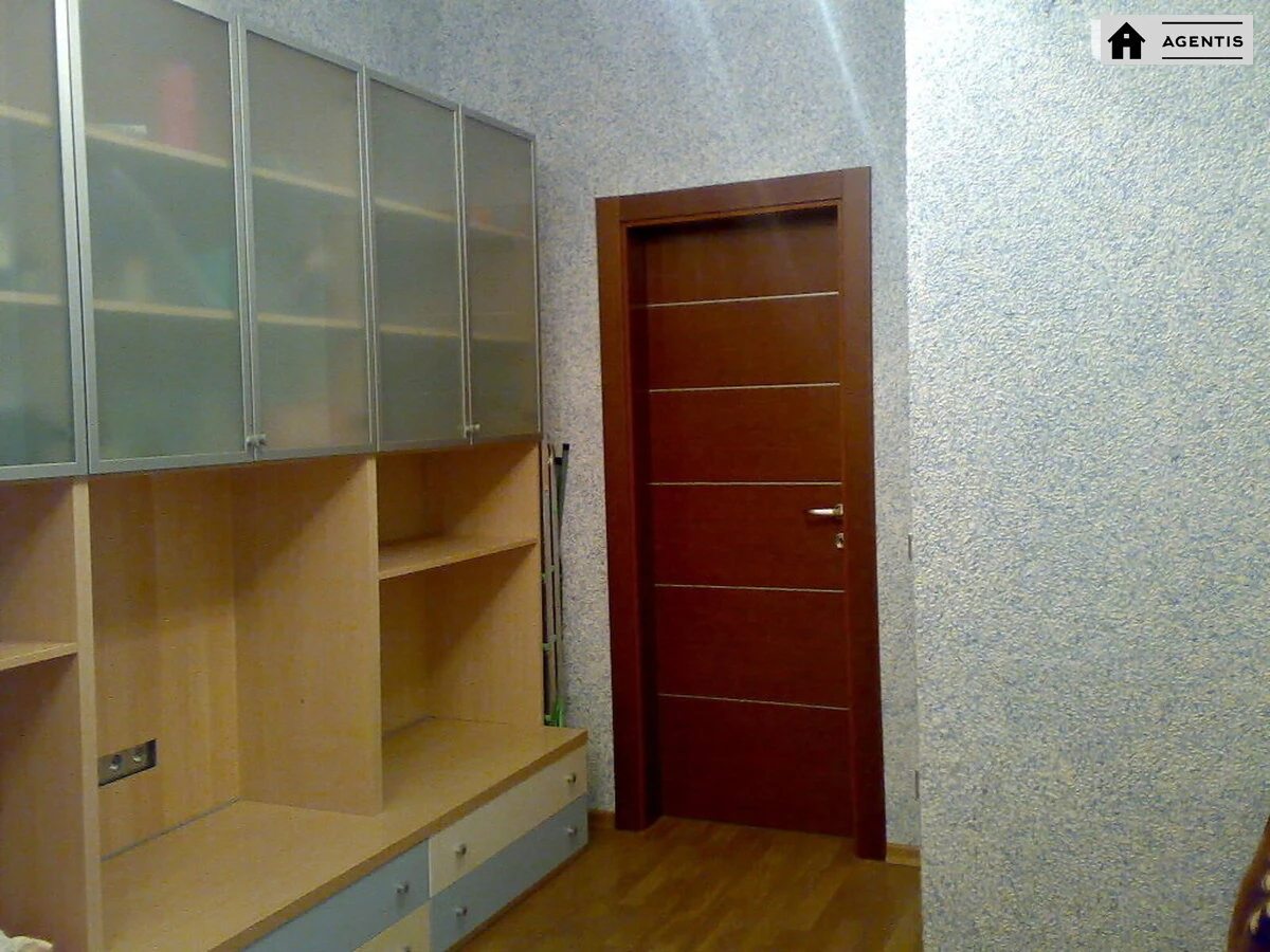 Apartment for rent. 4 rooms, 135 m², 4th floor/13 floors. 6, Volodymyra Ivasyuka prosp. Heroyiv Stalinhrada, Kyiv. 