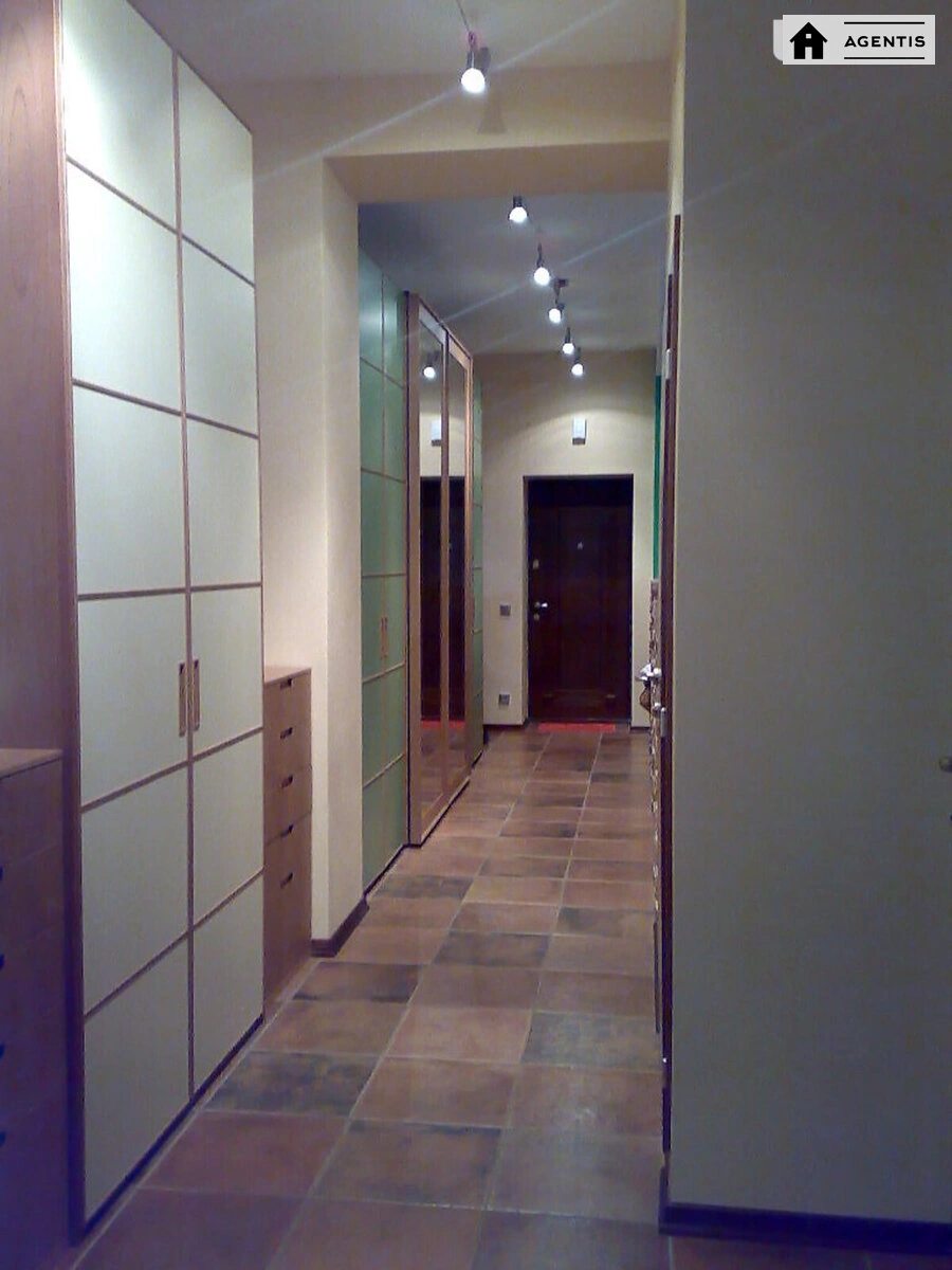 Apartment for rent. 4 rooms, 135 m², 4th floor/13 floors. 6, Volodymyra Ivasyuka prosp. Heroyiv Stalinhrada, Kyiv. 