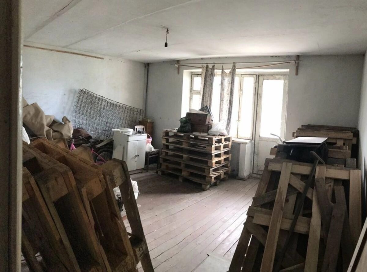 Продаж квартири 1 кімната, 44 m², 1 пов./3 поверхи. Шестаківка. 