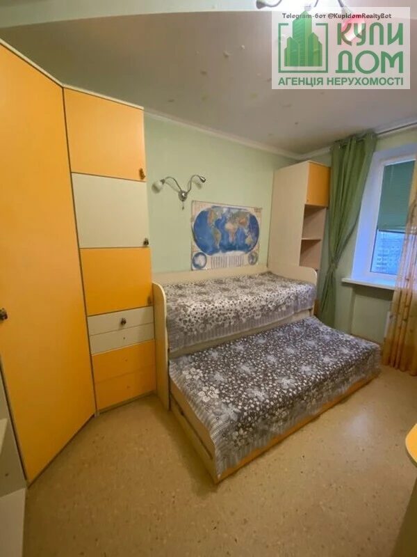 Продаж квартири. 3 rooms, 90 m², 11 floor/14 floors. Фортечний (кіровський), Кропивницький. 