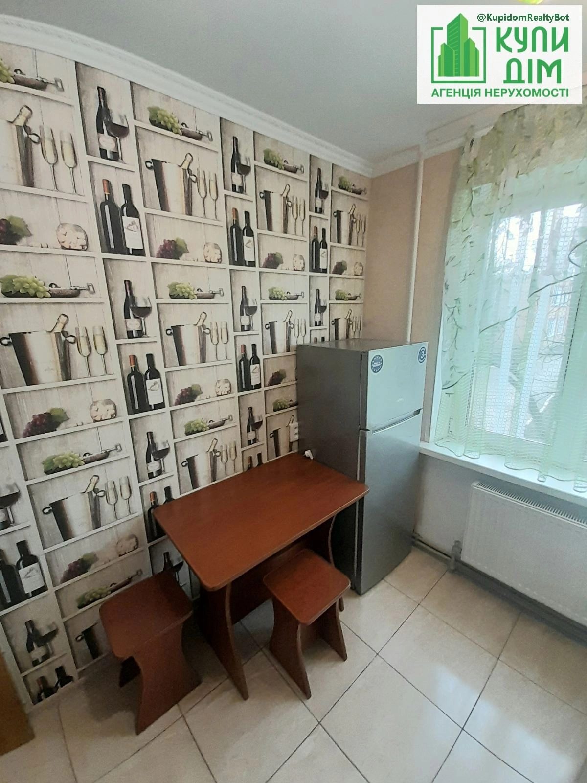 Продаж квартири. 1 room, 34 m², 2nd floor/5 floors. Любомира Гузара вул. (Комарова), Кропивницький. 