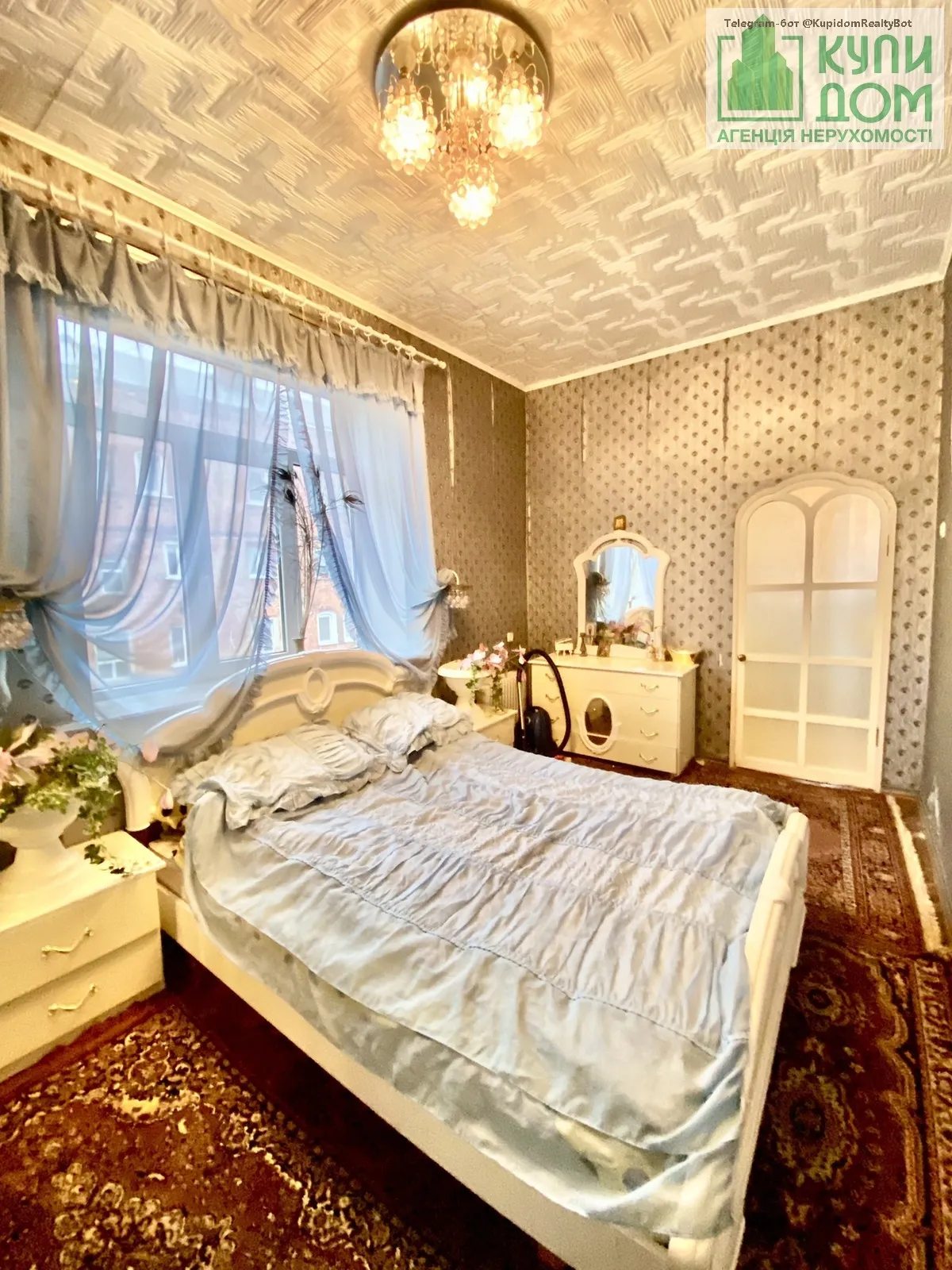 Apartments for sale. 2 rooms, 54 m², 3rd floor/4 floors. Shulhynykh vul. Kalinina, Kropyvnytskyy. 