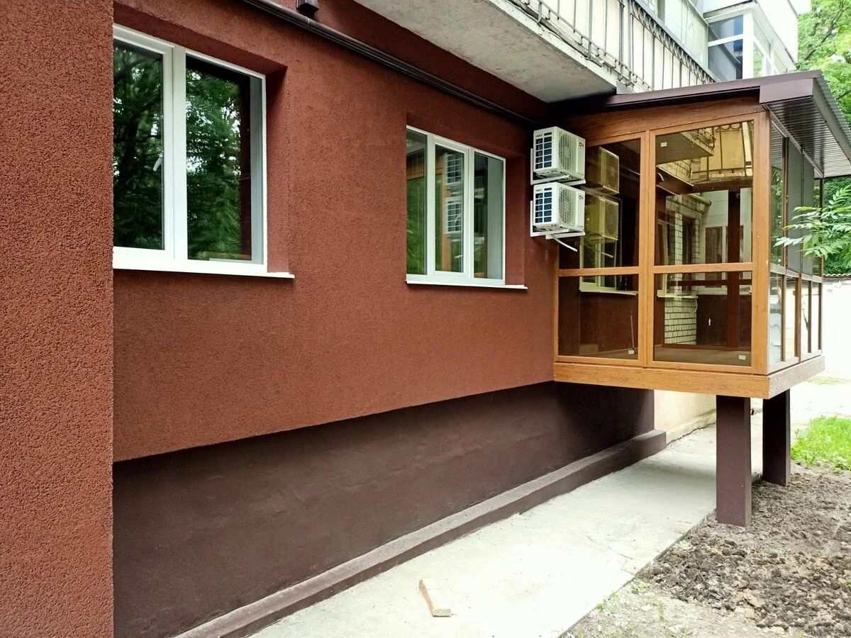 Продаж квартири. 3 rooms, 100 m², 1st floor/3 floors. Фортечний (кіровський), Кропивницький. 