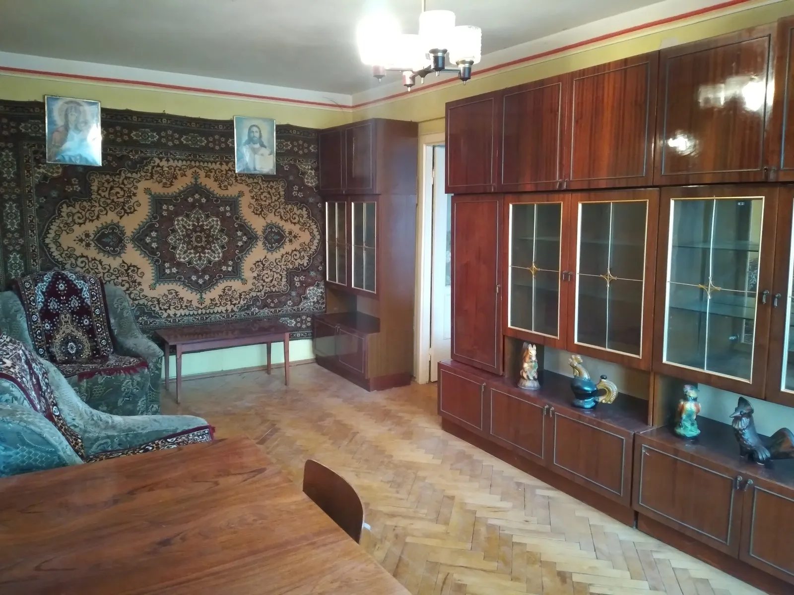Продаж квартири. 3 rooms, 56 m², 4th floor/5 floors. Лесі Українки вул., Тернопіль. 