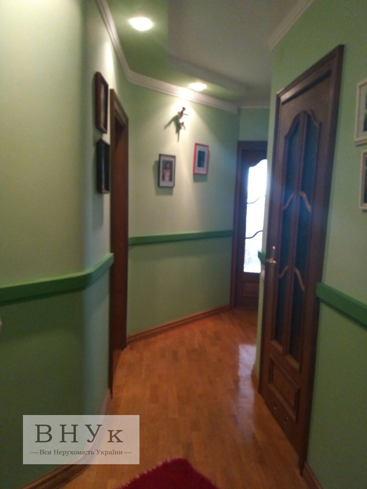 Apartments for sale. 5 rooms, 140 m², 5th floor/5 floors. Biletska vul., Ternopil. 