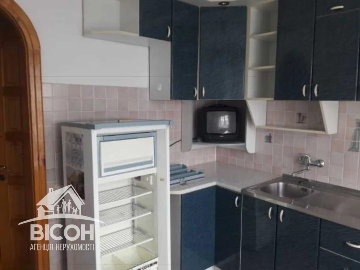 Продаж квартири 2 кімнати, 513 m², 3 пов./10 поверхів. Аляска, Тернопіль. 