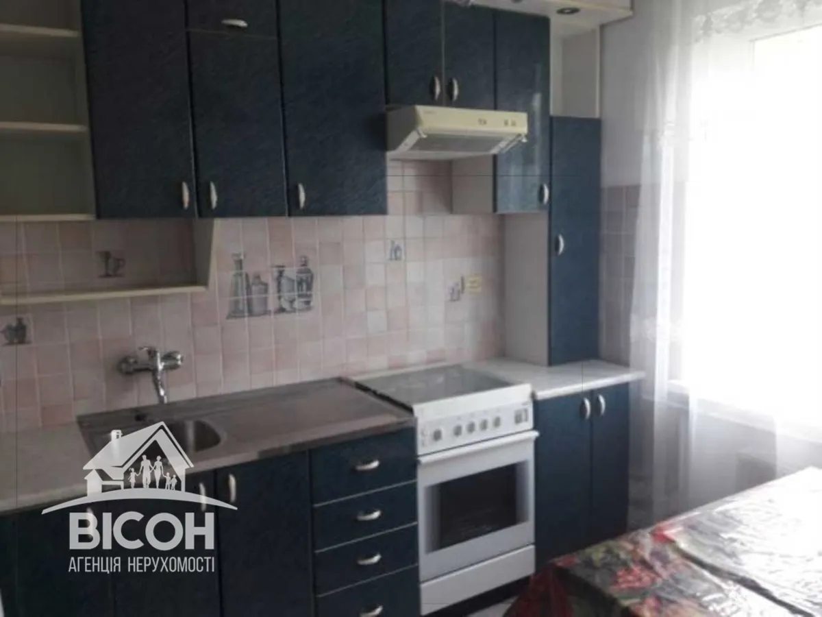 Продаж квартири 2 кімнати, 513 m², 3 пов./10 поверхів. Аляска, Тернопіль. 