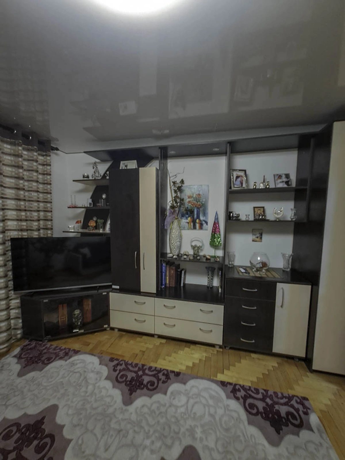 Продаж квартири 4 кімнати, 85 m², 2 пов./9 поверхів. Центр, Тернопіль. 