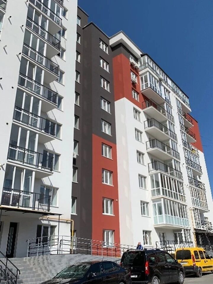 Apartments for sale. 3 rooms, 97 m², 3rd floor/9 floors. Bam, Ternopil. 