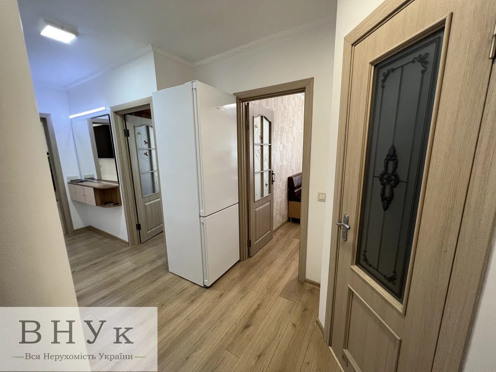 Apartments for sale. 2 rooms, 54 m², 1st floor/6 floors. Konotopska vul., Lviv. 