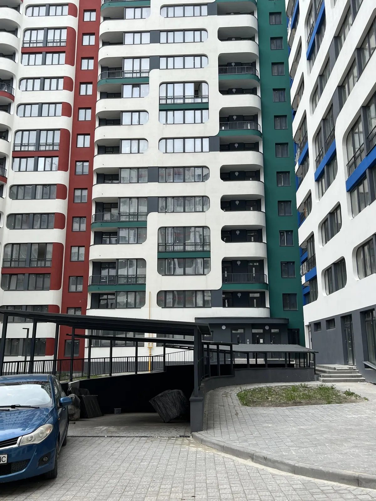 Apartments for sale. 1 room, 45 m², 1st floor/7 floors. Truskavetska vulytsya, Lviv. 