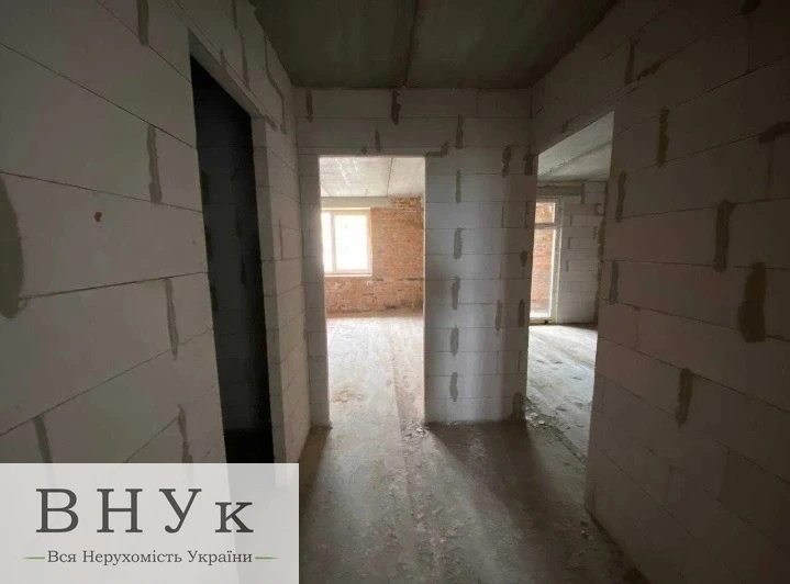 Apartments for sale. 1 room, 44 m², 7th floor/7 floors. Heroyiv Maydanu , Lviv. 