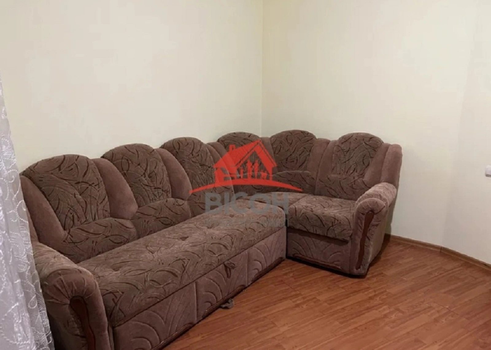 Apartment for rent. 3 rooms, 80 m², 1st floor/9 floors. Luchakivskoho vul., Ternopil. 