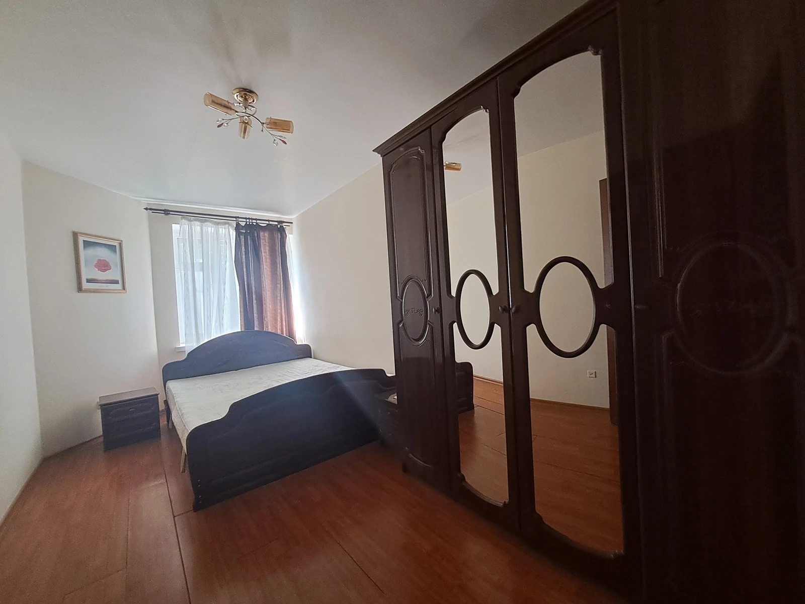 Apartment for rent. 3 rooms, 80 m², 1st floor/9 floors. Luchakivskoho vul., Ternopil. 