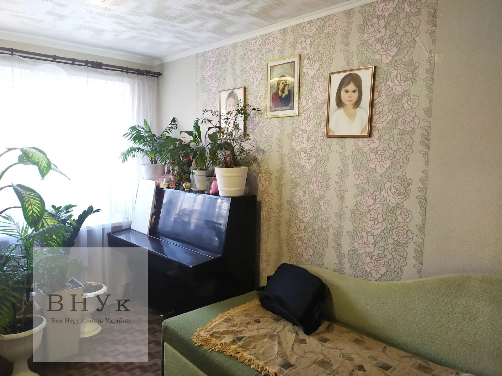 Apartments for sale. 2 rooms, 34 m², 2nd floor/5 floors. Zbarazka vul., Ternopil. 