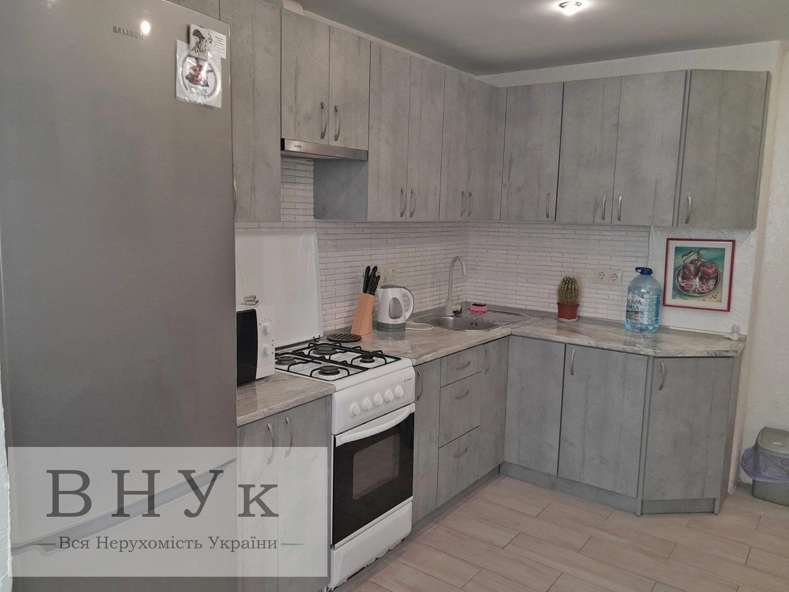 Продаж квартири 1 кімната, 42 m², 5 пов./10 поверхів. Тролейбусна вул., Тернопіль. 