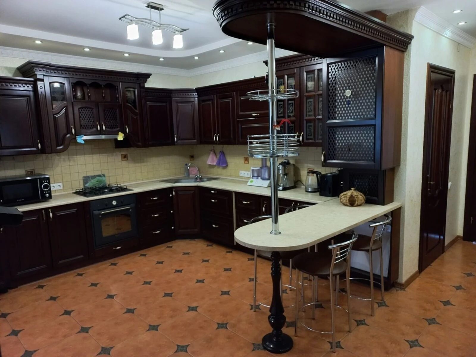 Здам квартиру. 2 rooms, 120 m², 2nd floor/2 floors. Старый парк, Тернопіль. 