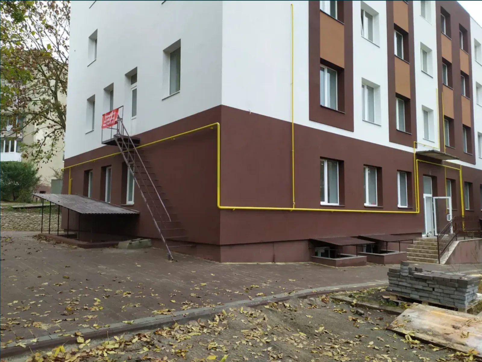 Real estate for sale for commercial purposes. 128 m², 1st floor/4 floors. Doroshenka Hetmana vul., Ternopil. 