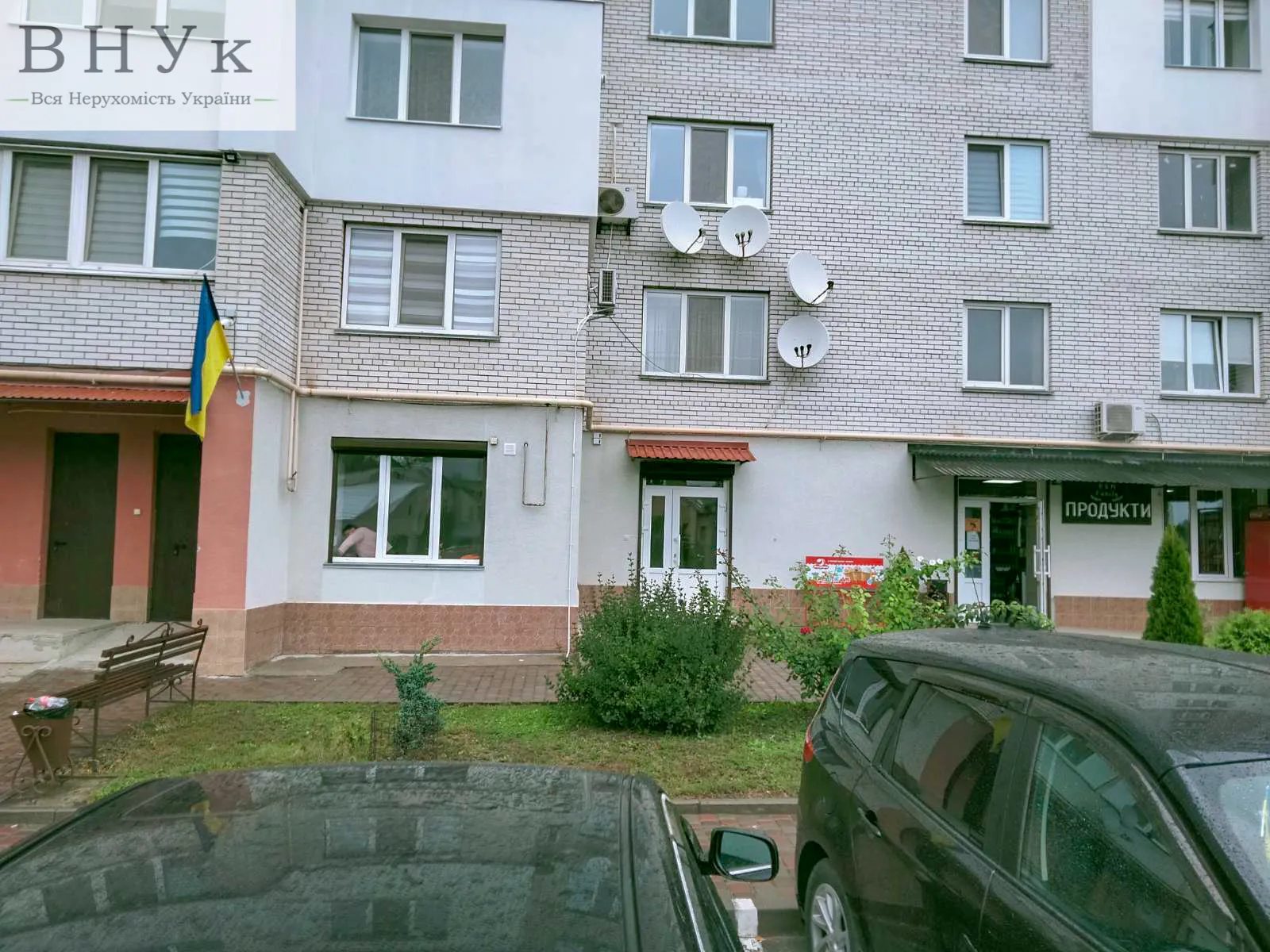 Продаж комерційного приміщення. 34 m², 1st floor/8 floors. Микулинецька вул., Тернопіль. 