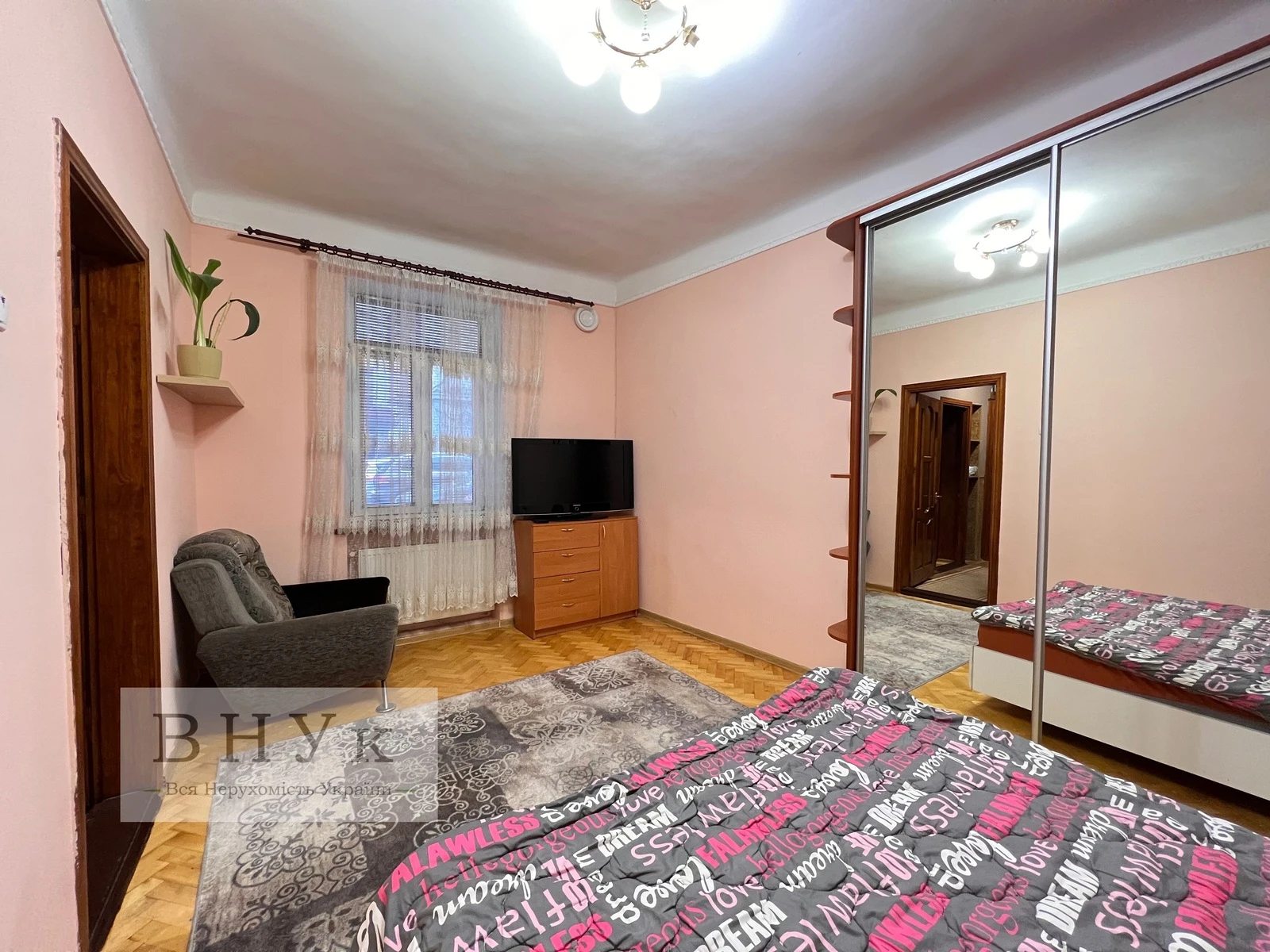 Продаж квартири. 2 rooms, 45 m², 1st floor/3 floors. Руська , Тернопіль. 