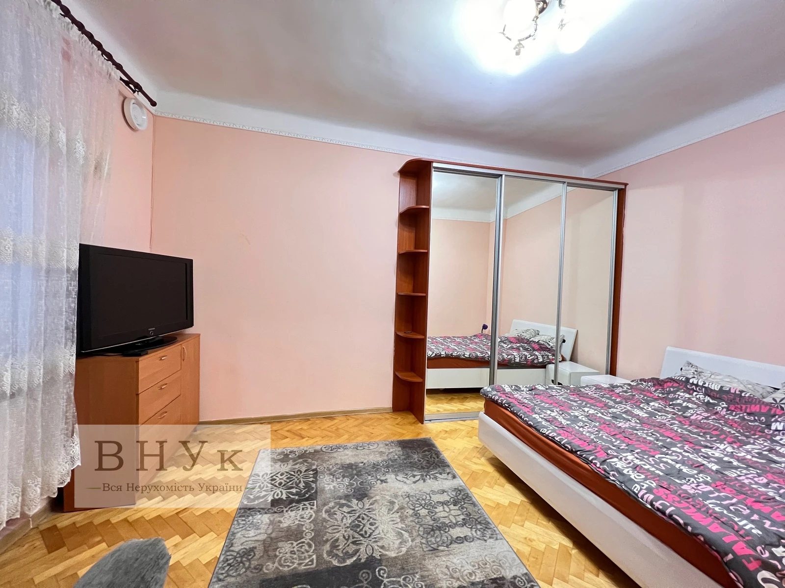 Продаж квартири. 2 rooms, 45 m², 1st floor/3 floors. Руська , Тернопіль. 