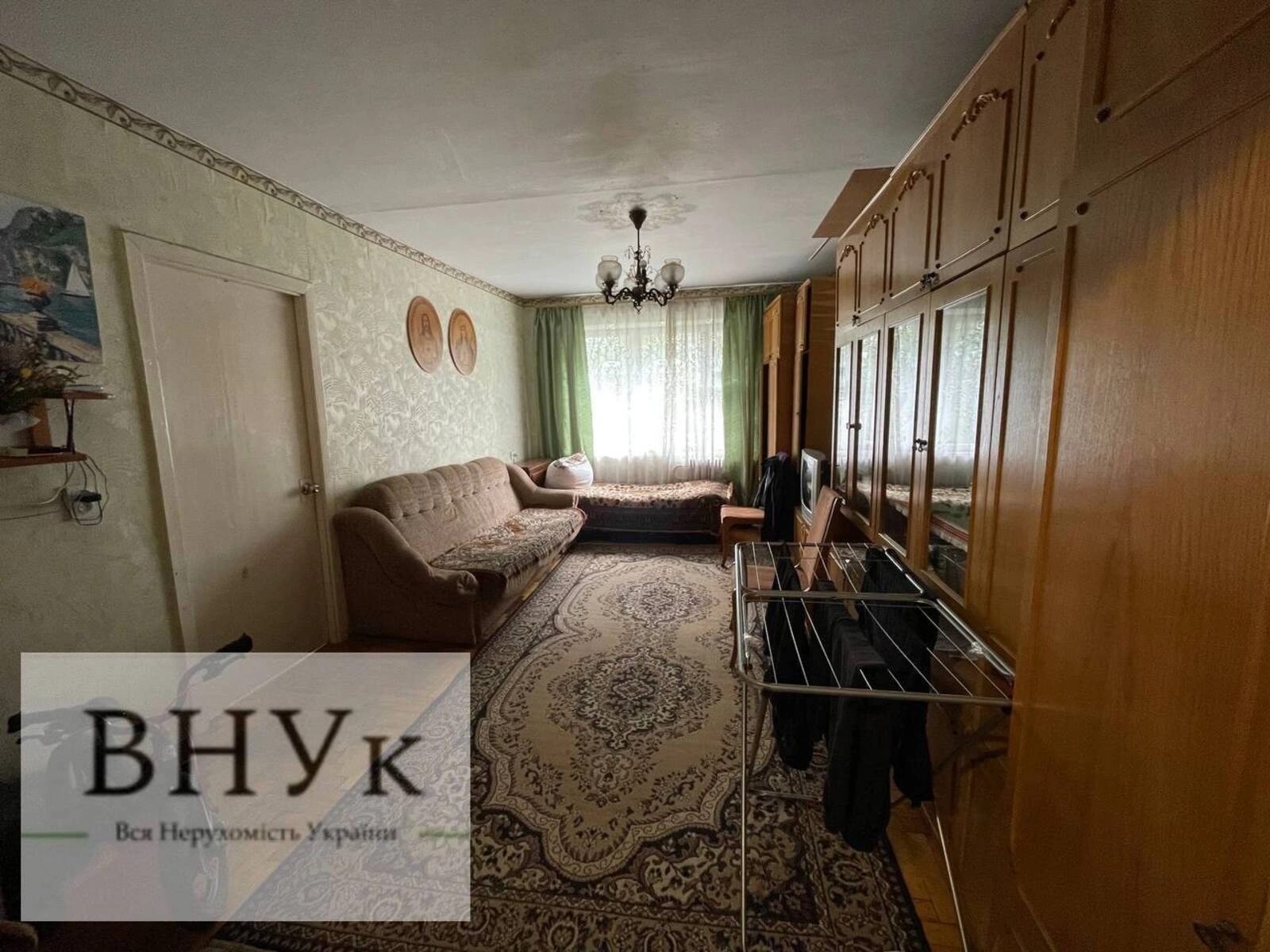 Apartments for sale. 5 rooms, 100 m², 1st floor/5 floors. Kulisha P. b-r, Ternopil. 