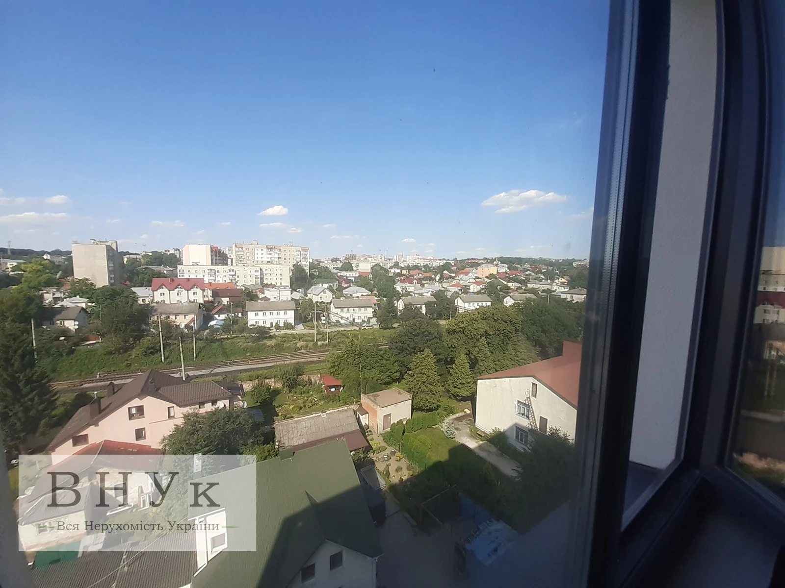Apartments for sale. 1 room, 45 m², 9th floor/10 floors. Zamonastyrska , Ternopil. 