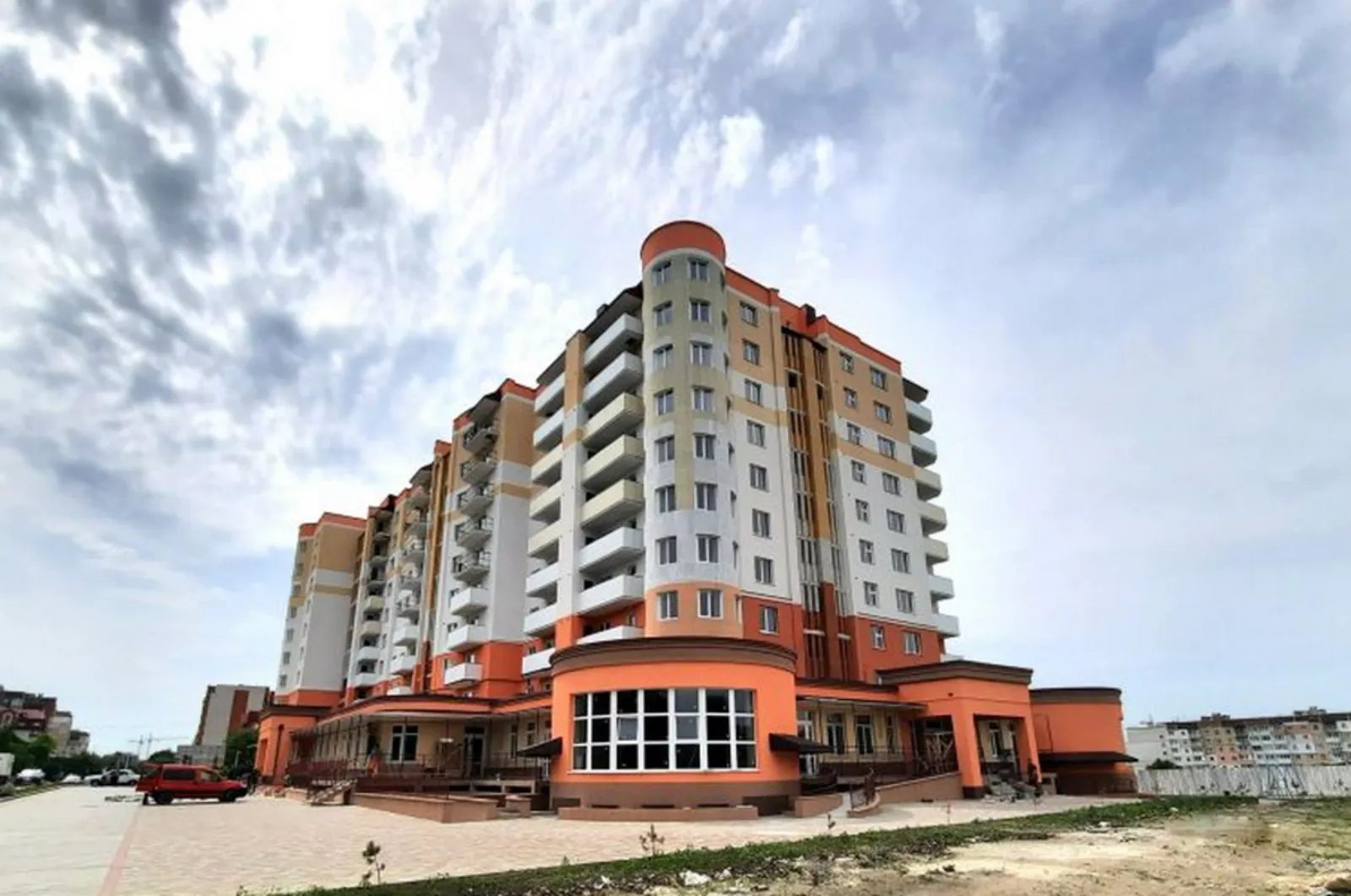 Apartments for sale. 2 rooms, 69 m², 3rd floor/10 floors. Volodymyra Velykoho vul., Ternopil. 