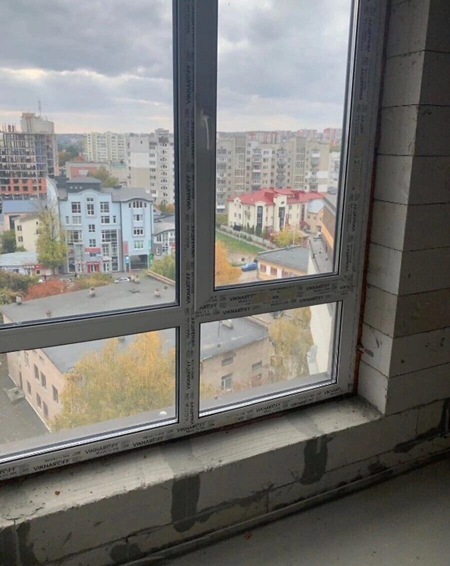 Apartments for sale. 1 room, 42 m², 10th floor/11 floors. Heroyiv Yevromaydanu vul., Ternopil. 