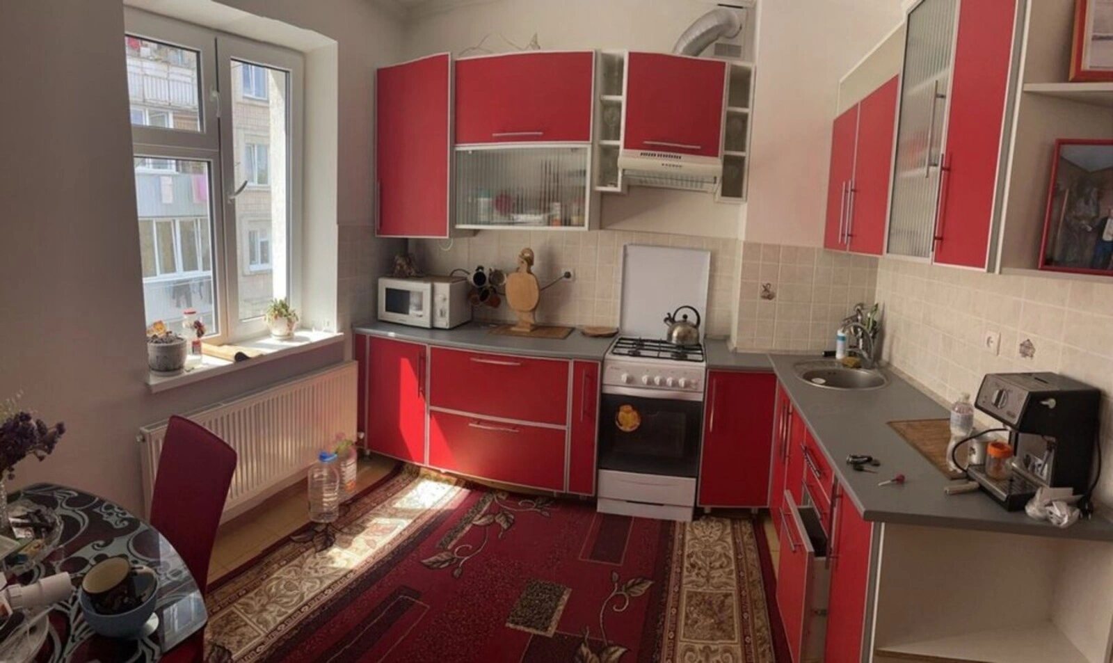 Apartments for sale. 2 rooms, 54 m², 3rd floor/4 floors. 50, Brodivska vul., Ternopil. 